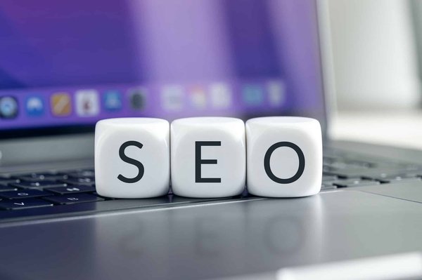 Comment l'expertise d'une agence SEO peut-elle contribuer à une augmentation durable du trafic sur votre site ?